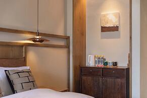 Shangri-la Nine Shepherds Oxygen Retreat