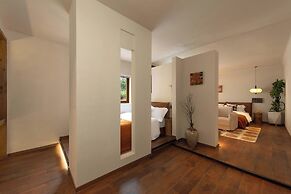 Shangri-la Nine Shepherds Oxygen Retreat