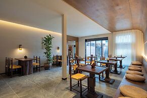 Shangri-la Nine Shepherds Oxygen Retreat