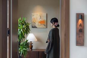 Shangri-la Nine Shepherds Oxygen Retreat