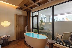Shangri-la Nine Shepherds Oxygen Retreat