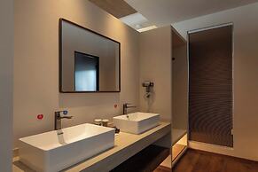 Shangri-la Nine Shepherds Oxygen Retreat