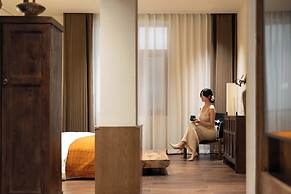Shangri-la Nine Shepherds Oxygen Retreat