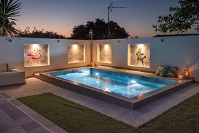 Paradissia Luxe Villa With Private Swimming Pool