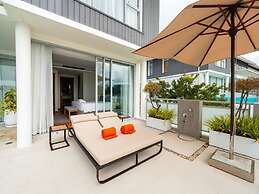 Beautiful Apt with a Pool