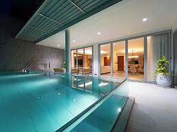 Beautiful Apt with a Pool