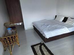 MahaGauri Hotel & Resort