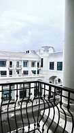 Blue Waves Hotel