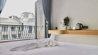 Blue Waves Hotel