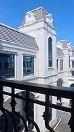 Blue Waves Hotel