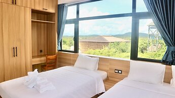 Blue Waves Hotel