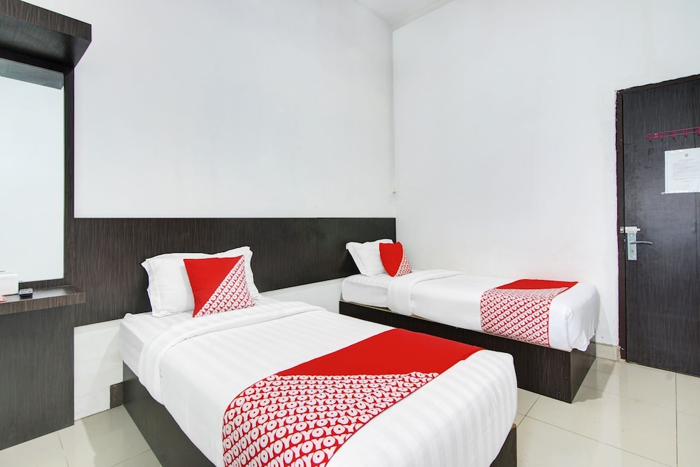Hotel O Bukittinggi near Padang Luar formerly New Aedo