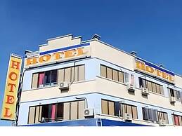 Ark Banting Hotel