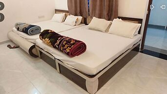 Hotel Rameshwaram Palace