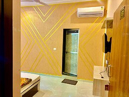 Hotel Rameshwaram Palace