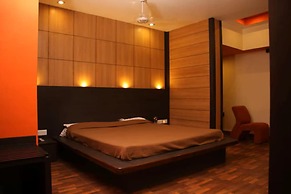 Hotel Trimoorti