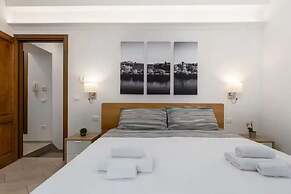 Pallottole Duomo Apartments