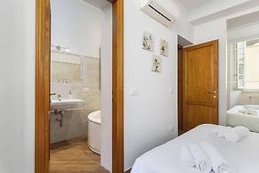 Pallottole Duomo Apartments