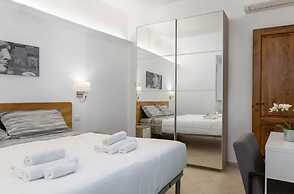 Pallottole Duomo Apartments