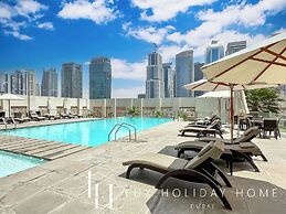 LUX  The West Avenue Dubai Marina Suite