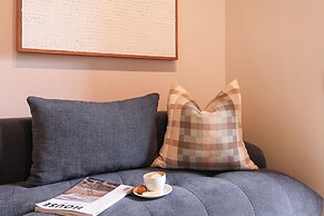 ONEHUNDRED on M - Fluent Serviced Apartments