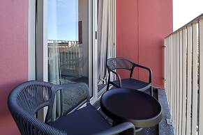 ONEHUNDRED on M - Fluent Serviced Apartments