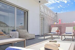 ONEHUNDRED on M - Fluent Serviced Apartments