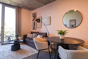 ONEHUNDRED on M - Fluent Serviced Apartments