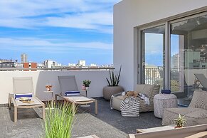 ONEHUNDRED on M - Fluent Serviced Apartments