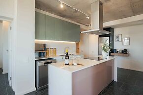 ONEHUNDRED on M - Fluent Serviced Apartments