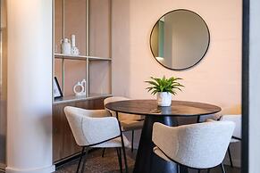 ONEHUNDRED on M - Fluent Serviced Apartments