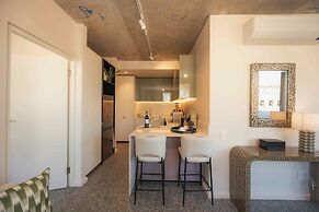 ONEHUNDRED on M - Fluent Serviced Apartments