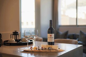 ONEHUNDRED on M - Fluent Serviced Apartments
