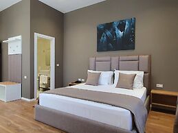 Heiress Hotel