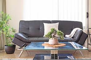 Zen City-venture Balcony Dining - Cozy - CBD