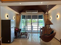 No8 Double Suite, Rainbow Arokaya Welnes