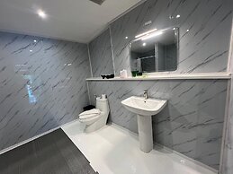 No8 Double Suite, Rainbow Arokaya Welnes