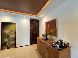 No8 Double Suite, Rainbow Arokaya Welnes