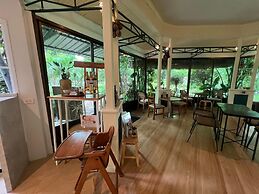 No8 Double Suite, Rainbow Arokaya Welnes