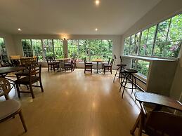 No8 Double Suite, Rainbow Arokaya Welnes