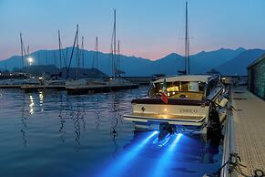 Lago Dorato Marina Lodge - Lakefront