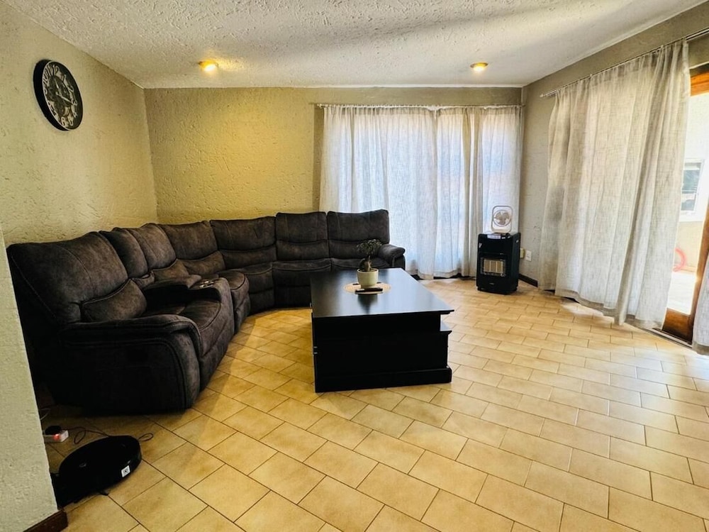 Villa Picasso - 3 Bed Villa