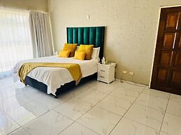 Villa Picasso - 2 Bed Villa
