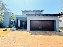 Villa Picasso - 2 Bed Villa