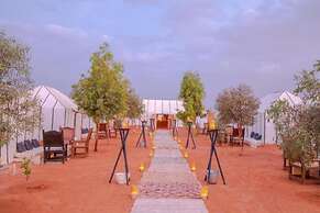 Les Pyramides Merzouga Camp