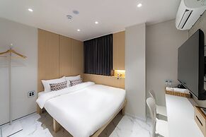The Central Hongdae