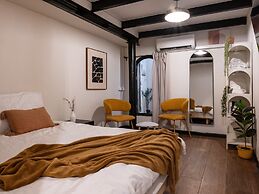 The urban chalet