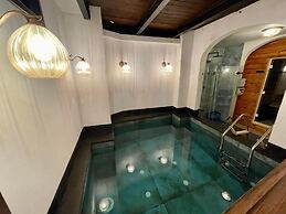 The urban chalet