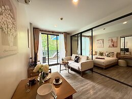 The Deck Patong Phuket by Mickey