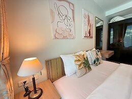 The Deck Patong Phuket by Mickey